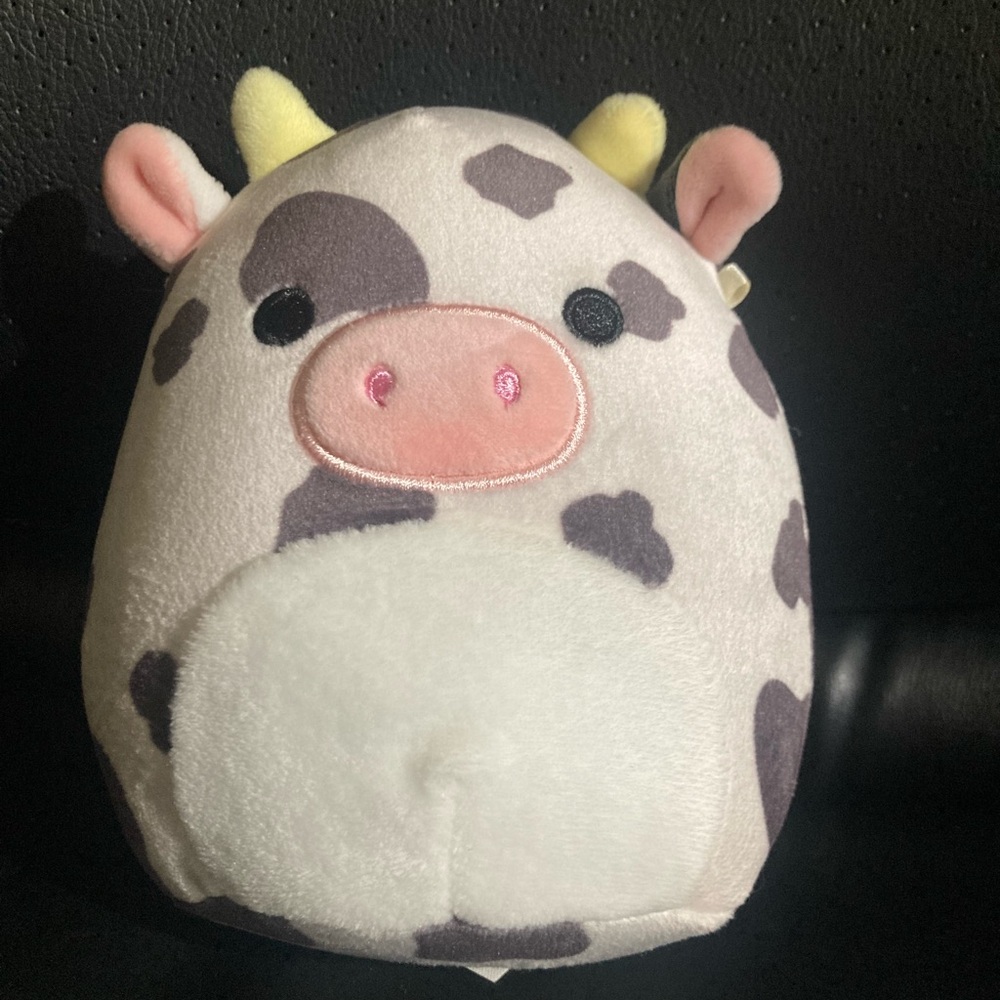 RARE no tag Colin the cow 5” squishmallows